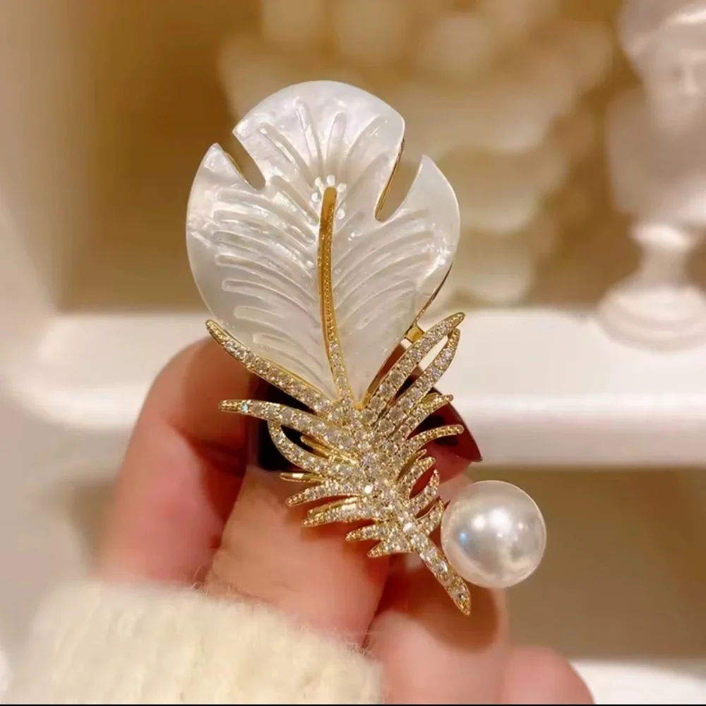White Feather Pearl Crystal Leaf Brooch